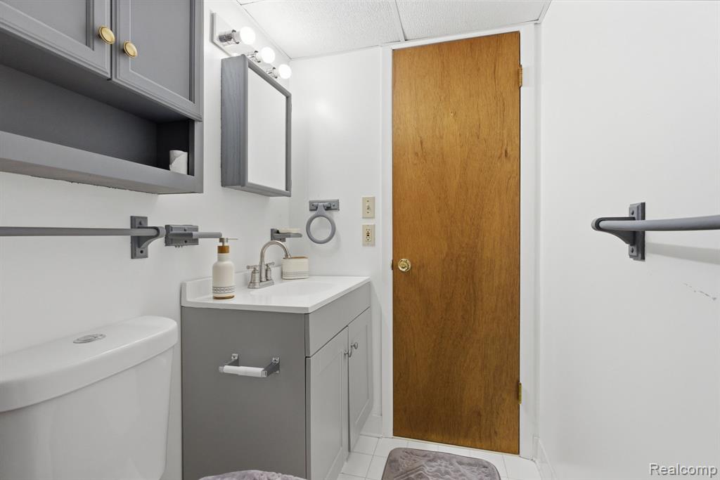 6158 Stonetree Drive, Canton, MI 48187 — Photo 15