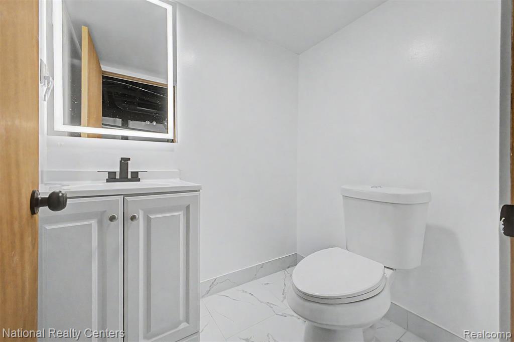 6348 Coleman Street, Dearborn, MI 48126 — Photo 36