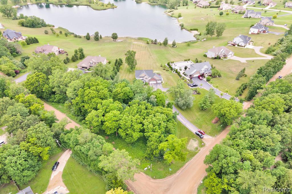 9857 Dartmouth Road, Clarkston, MI 48348 — Photo 66
