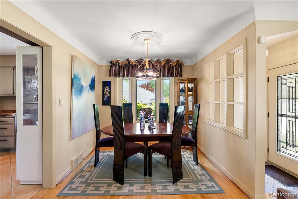 4374 Arden Place, Royal Oak, MI 48073 — Photo 12