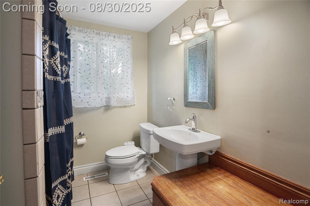 6600 Westphalia, West Bloomfield, MI 48324 — Photo 12