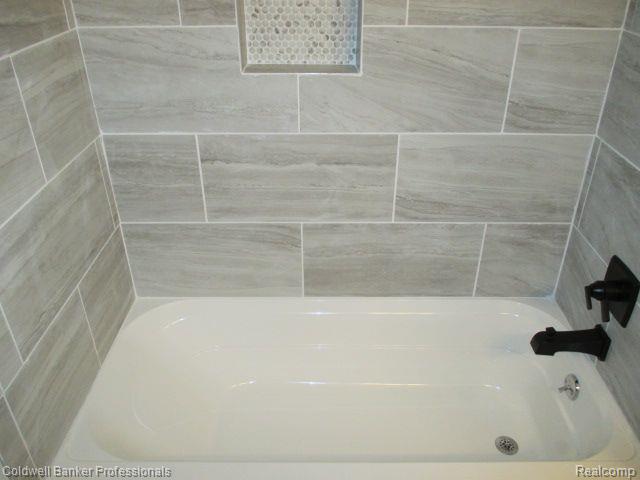 5283 Shrewsbury Drive, Troy, MI 48085 — Photo 31