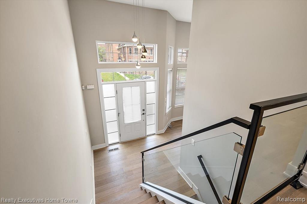 236 Erskine Street Erskine Street Unit 23, Detroit, MI 48201 — Photo 5