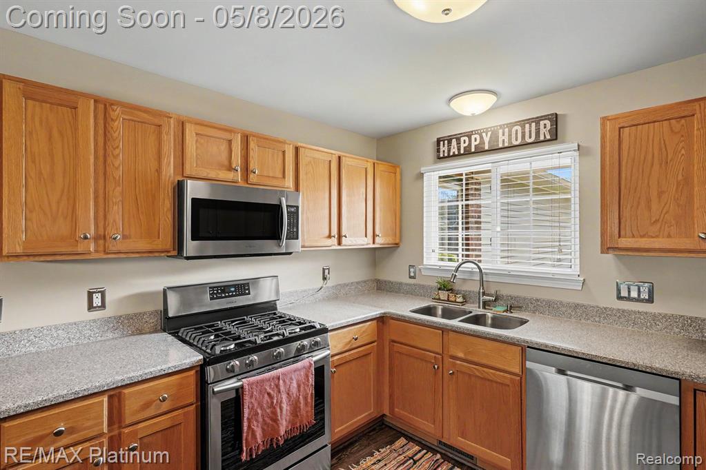 197 Newberry Lane, Howell, MI 48843 — Photo 7