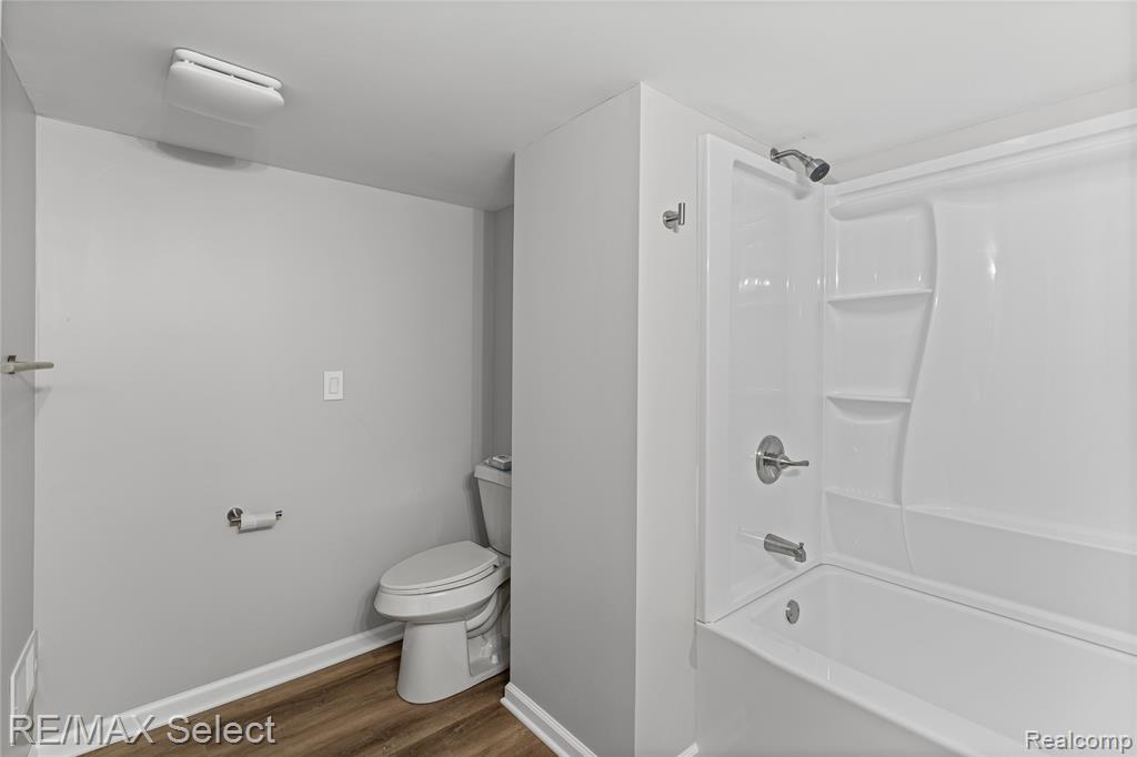 708 Wilberforce Drive, Flint, MI 48503 — Photo 27