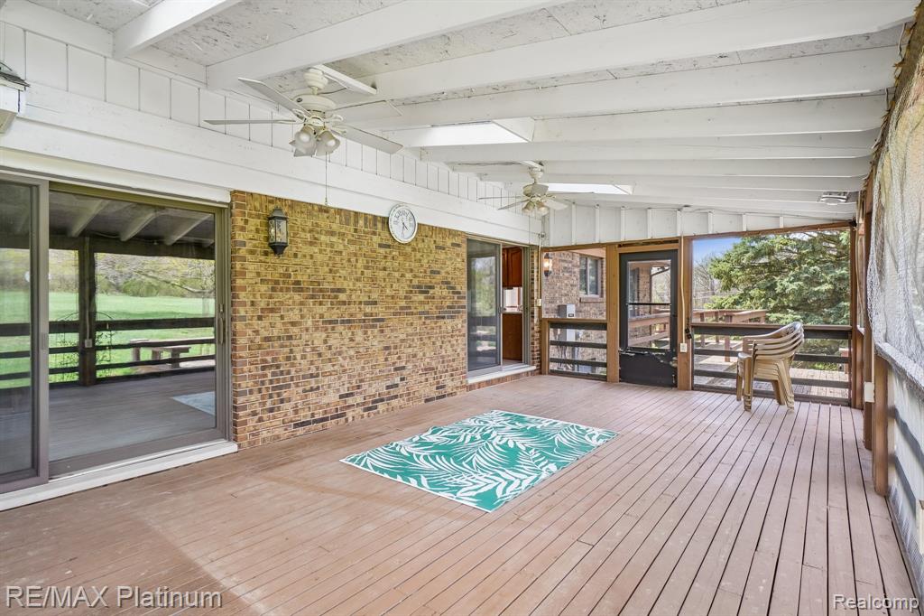 555 Crawford Farm Lane, Milford, MI 48380 — Photo 43