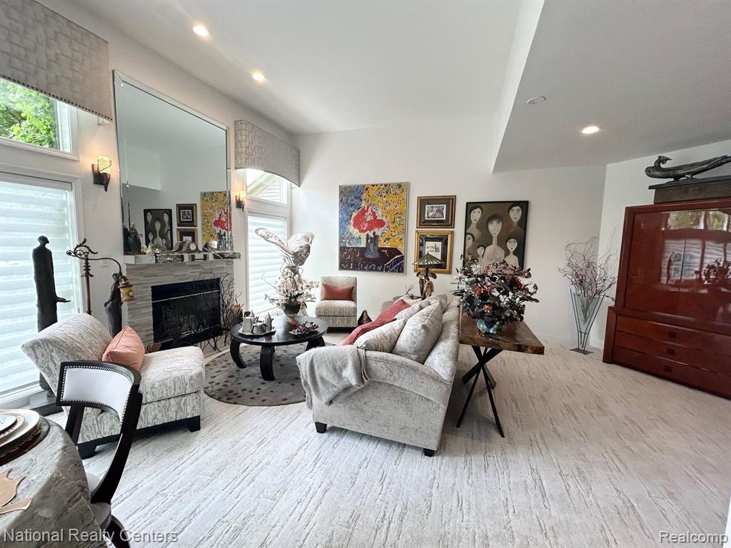 35573 CROSS CREEK N, Farmington Hills, MI 48331 — Photo 16