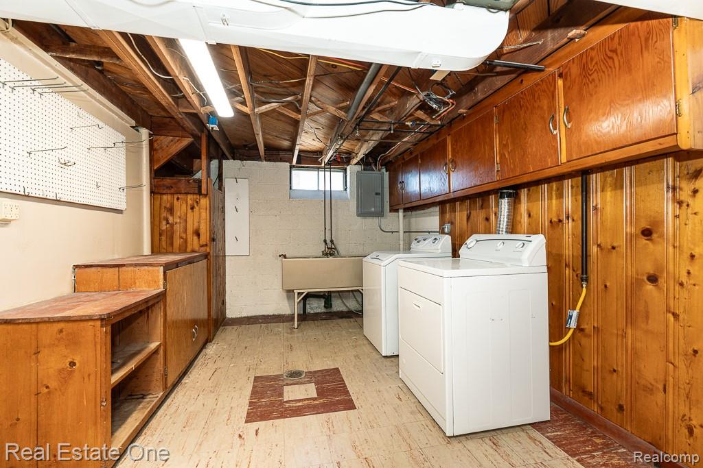 8272 Racine Road, Warren, MI 48093 — Photo 32