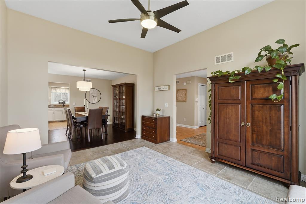7288 Foxgate Drive, Brighton, MI 48116 — Photo 7