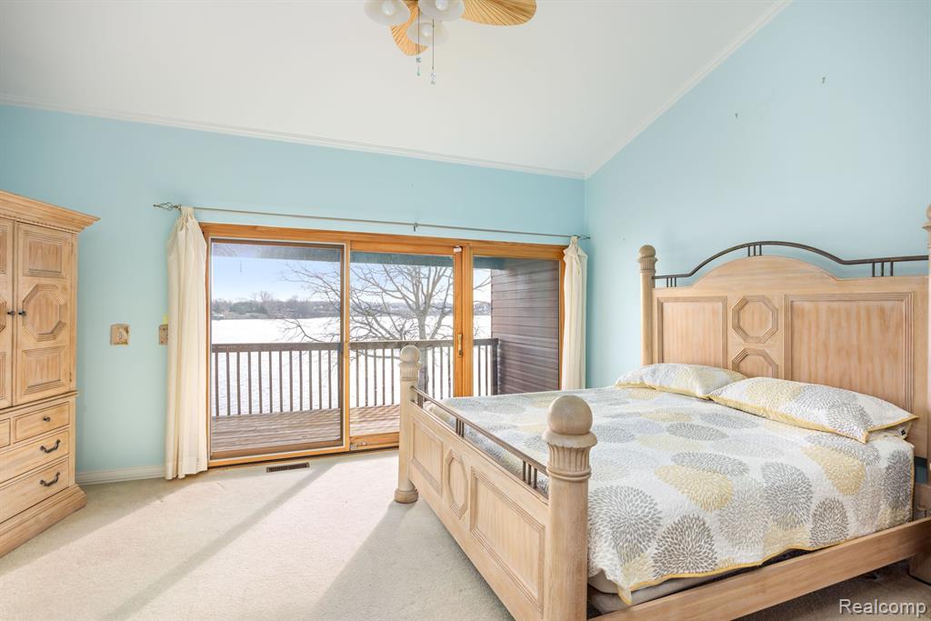 48041 BAYSHORE Drive, Belleville, MI 48111 — Photo 23