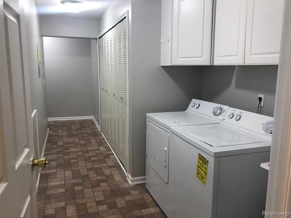 43915 Elm Drive, Sterling Heights, MI 48313 — Photo 16