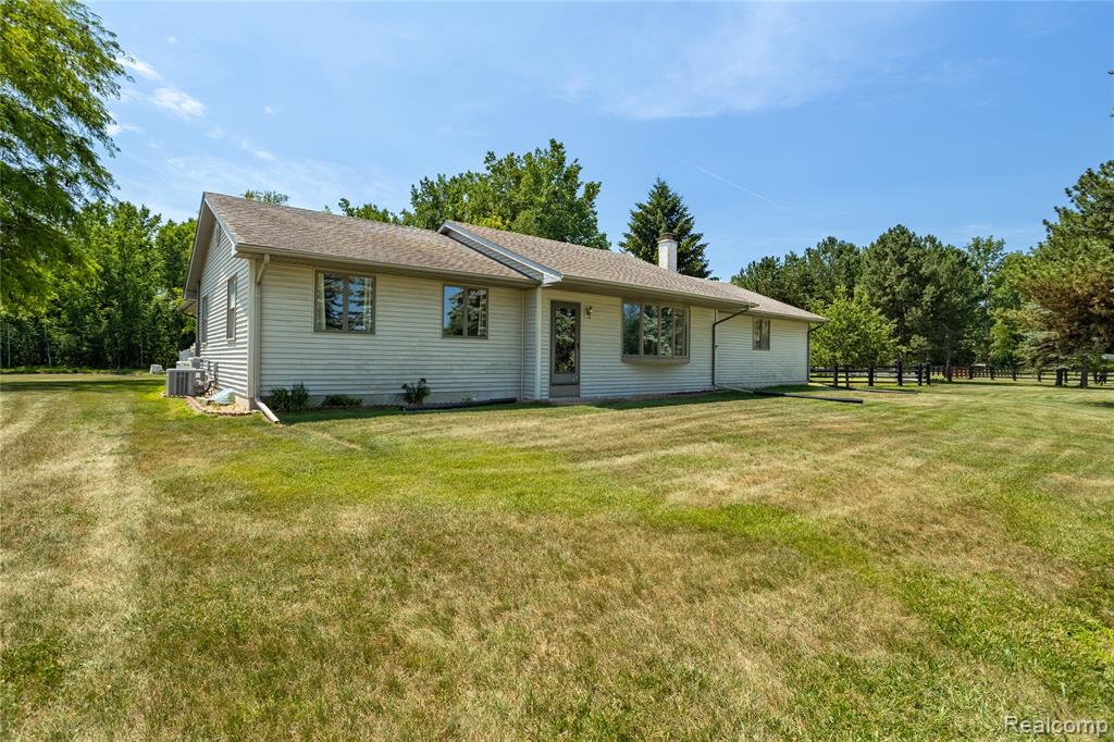 50 Schmidt Road, Kawkawlin, MI 48631 — Photo 37