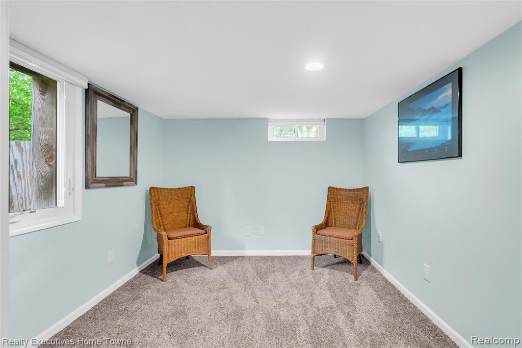 2640 Huckleberry Lane, Port Huron, MI 48060 — Photo 28