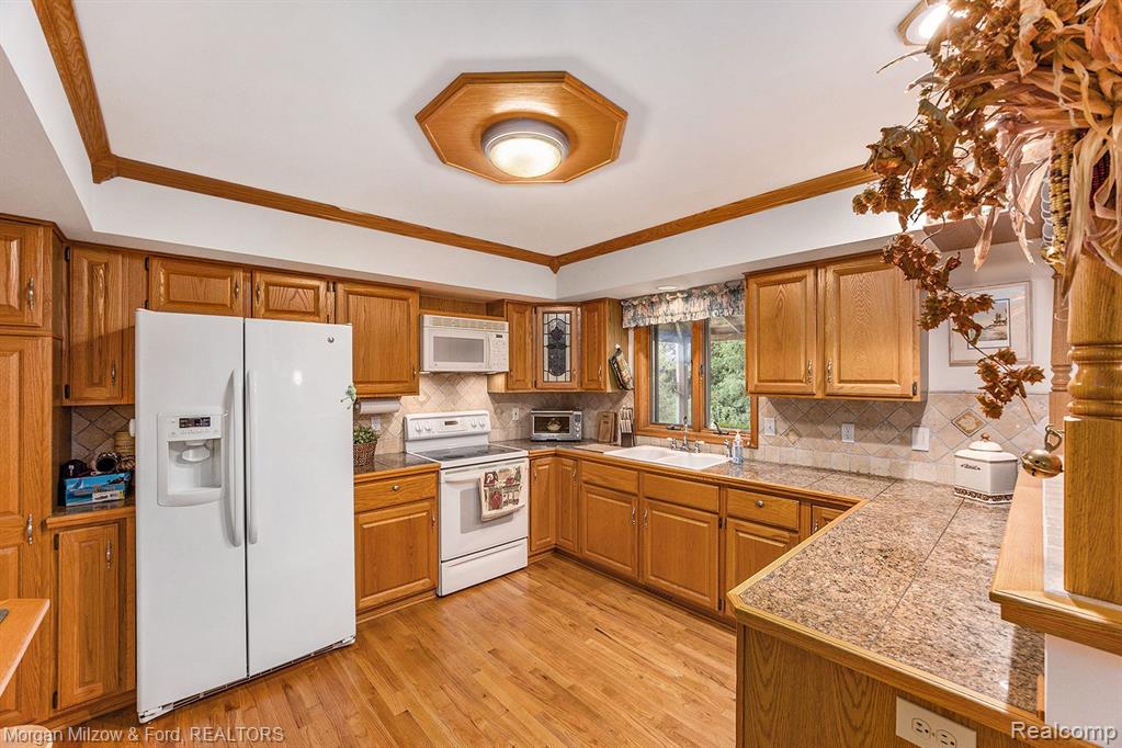 5036 CLARKSTON Road, Clarkston, MI 48348 — Photo 10