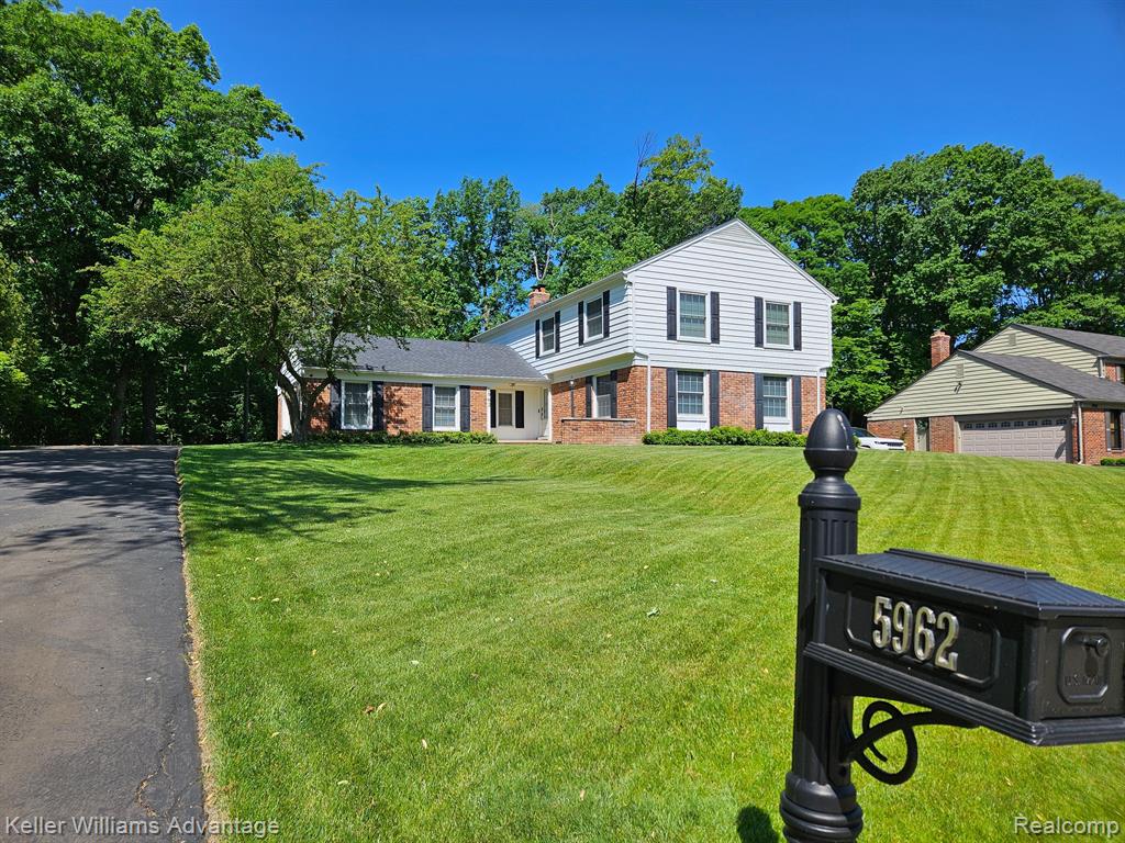 5962 TROTTER Lane, West Bloomfield, MI — Photo 43