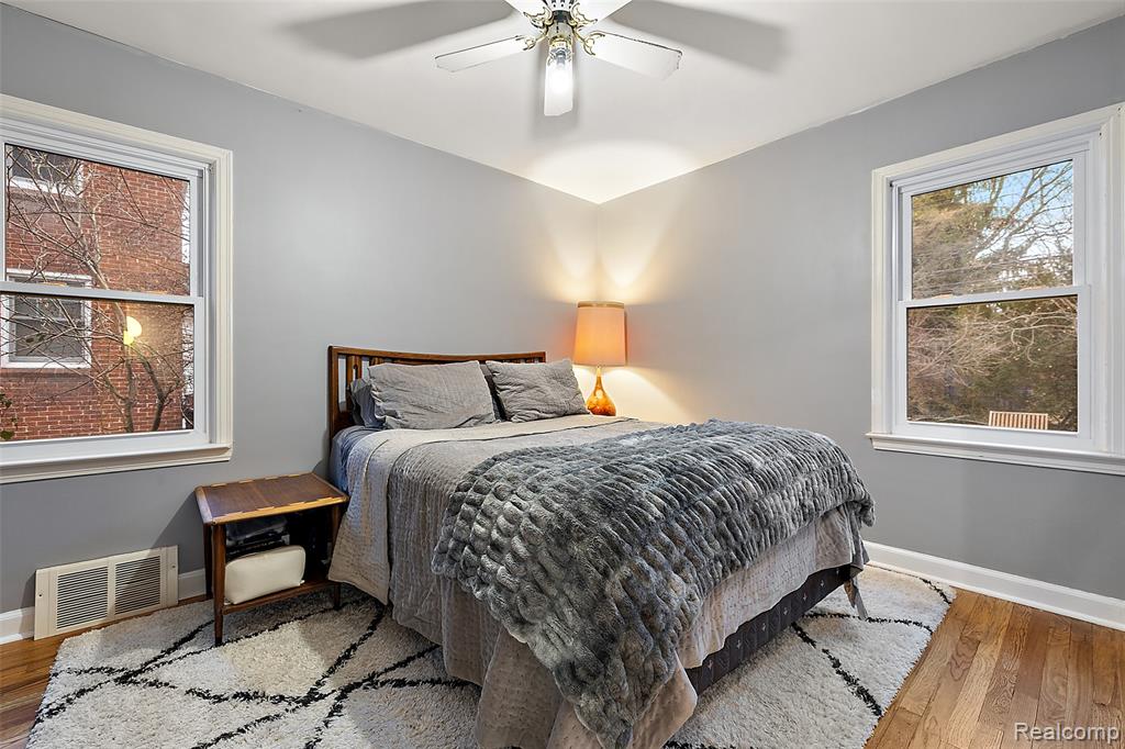 10024 Kingston Avenue, Huntington Woods, MI — Photo 15