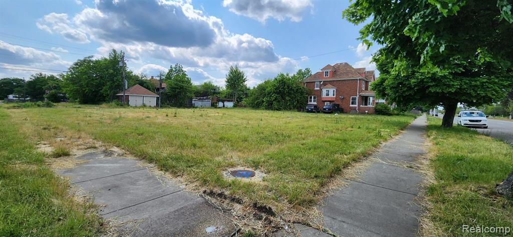 885 E GRAND Boulevard, Detroit, MI 48207 — Photo 3