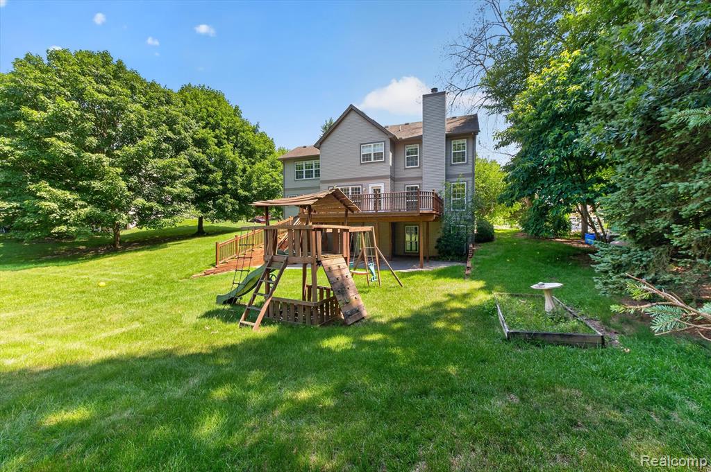 4895 Greenview Drive, Commerce Twp, MI 48382 — Photo 51