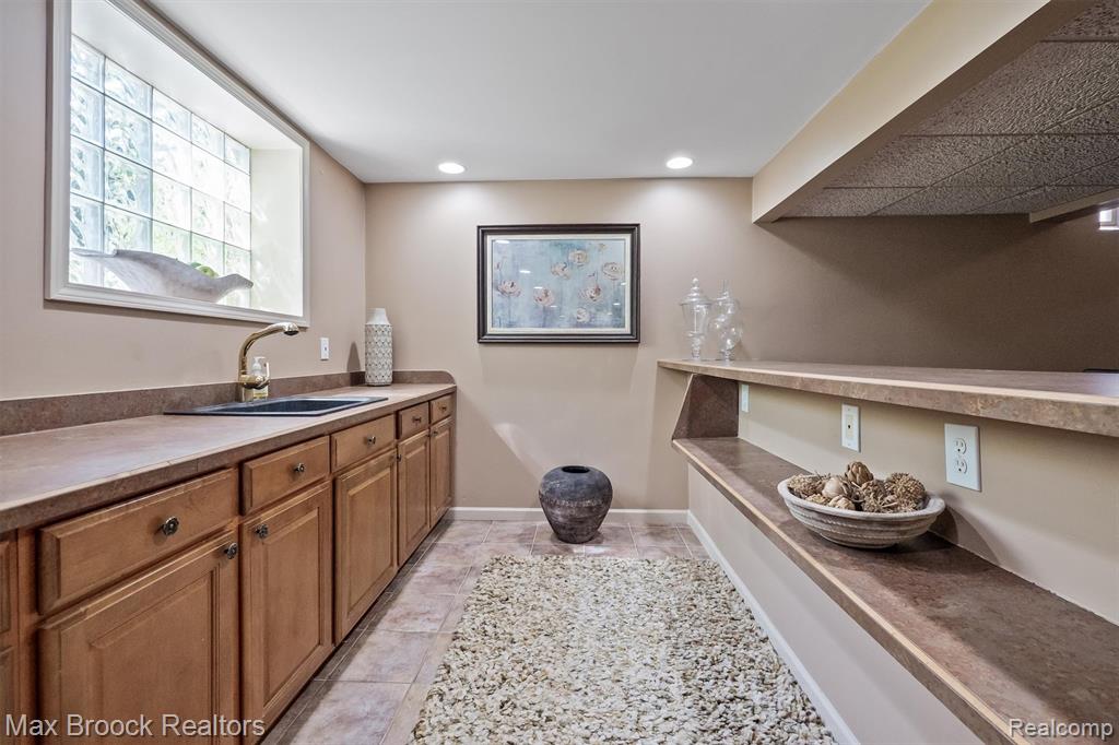 5101 Village Commons Drive, West Bloomfield, MI — Photo 45