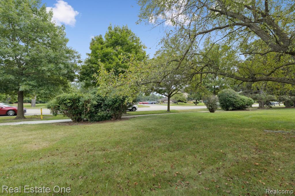 44407 Newburyport Drive, Canton, MI 48187 — Photo 23