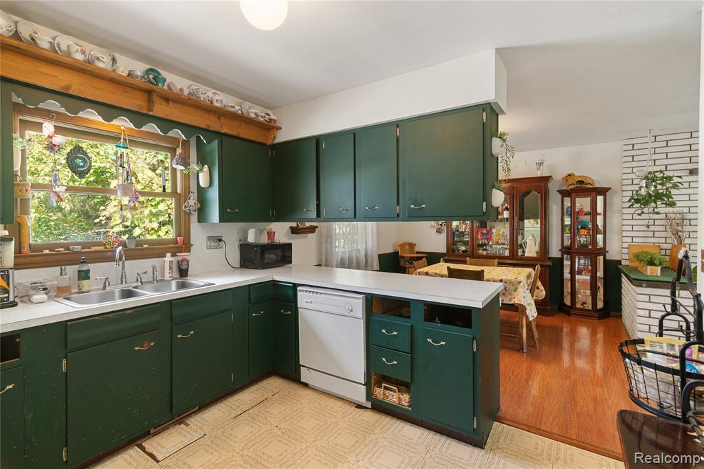 742 Westchester Drive, Caro, MI 48723 — Photo 8