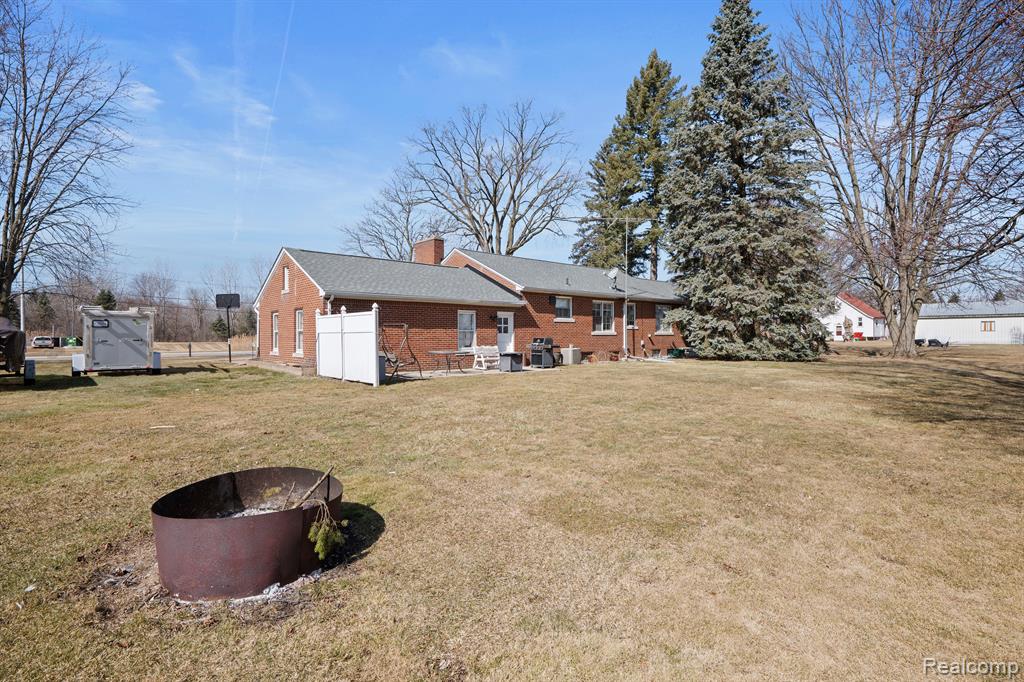 51150 NORTH Avenue, Macomb, MI 48042 — Photo 38