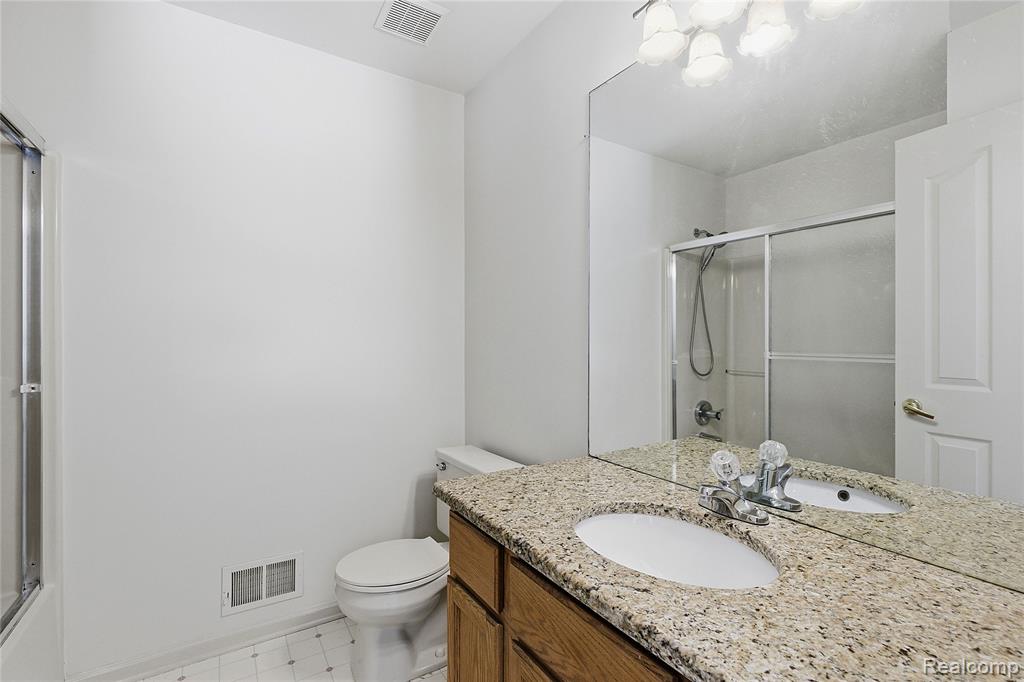 45677 Radnor Road, Canton, MI 48187 — Photo 31