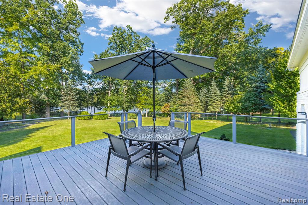 6570 Alden Drive, West Bloomfield, MI 48324 — Photo 56