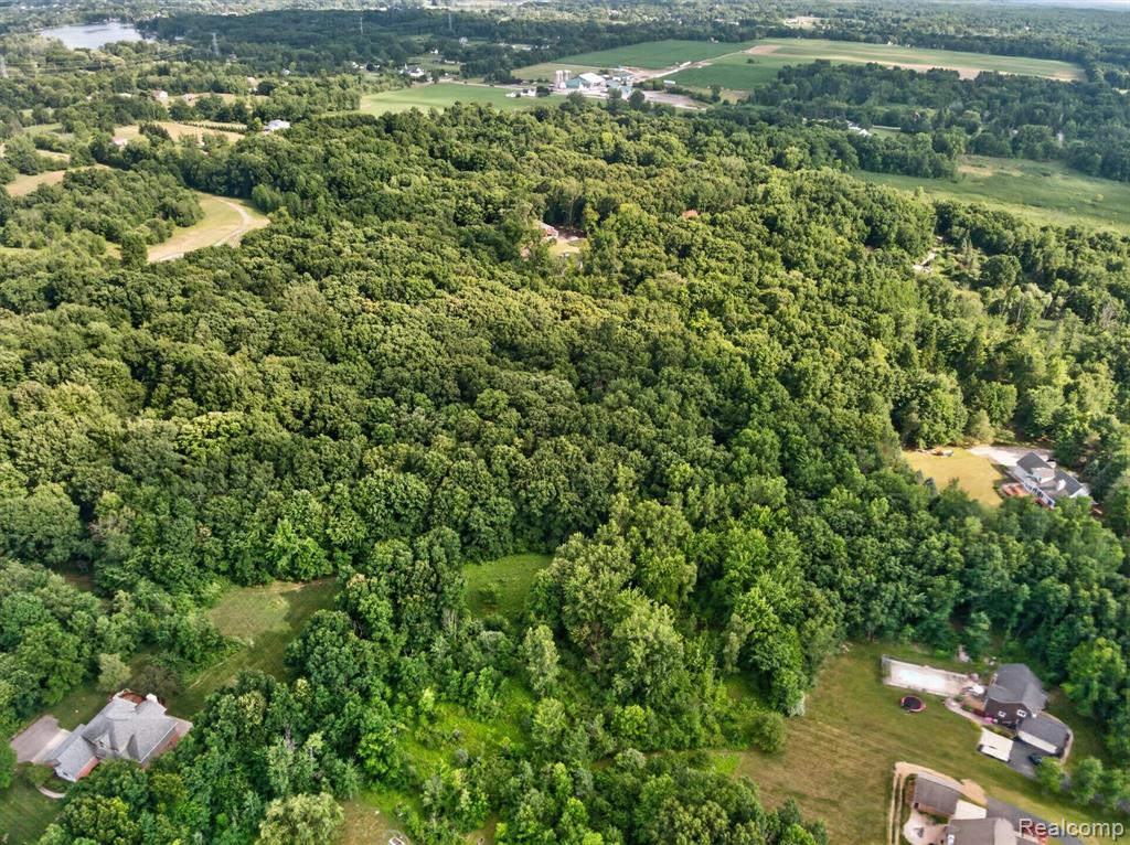 2523 Pheasant Run, Ortonville, MI 48462 — Photo 86