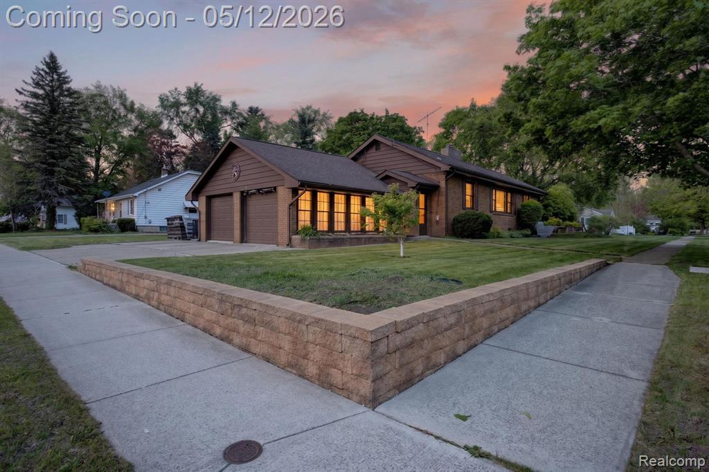 1209 Beatrice Street, Flushing, MI 48433 — Photo 6