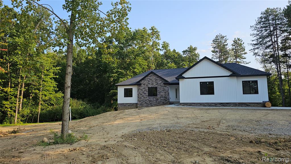 15273 Pine Ridge Drive, Holly, MI 48462 — Photo 34