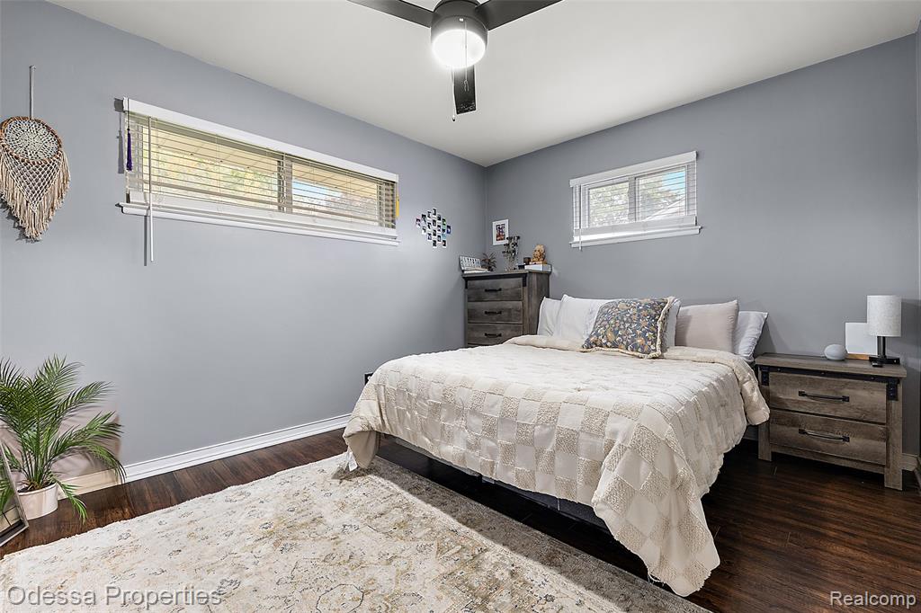 8641 Whitefield Street, Dearborn Heights, MI 48127 — Photo 14