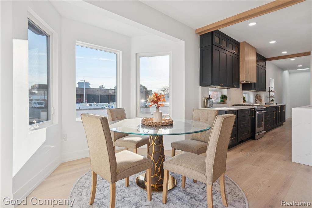 125 N Washington Ave Avenue, Royal Oak, MI, 48067