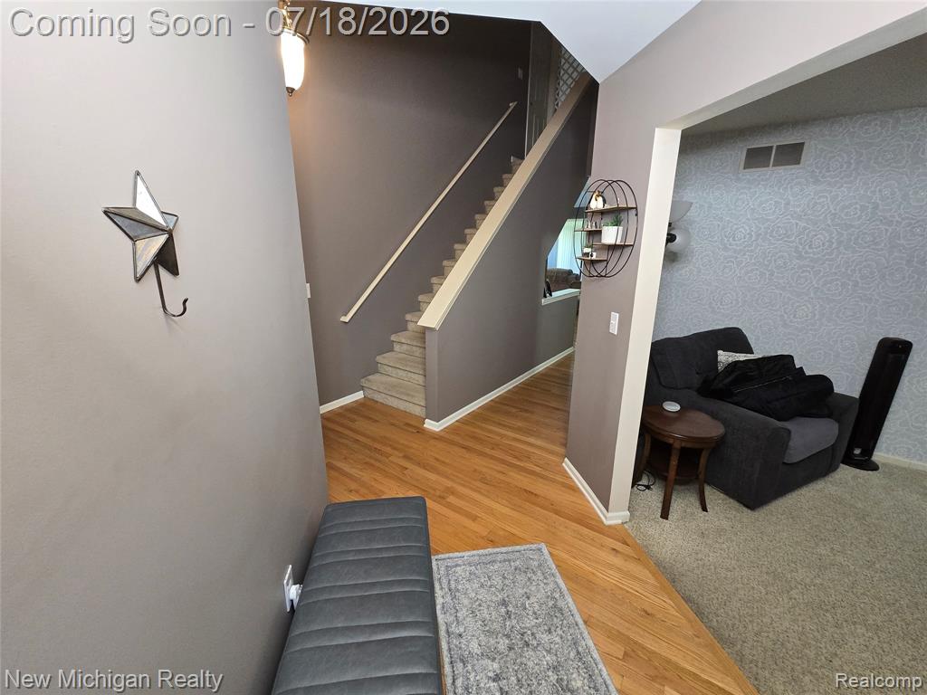 8165 Timber Trail, White Lake, MI — Photo 2