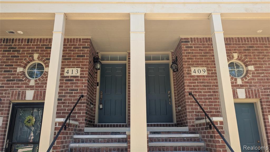 413 VILLAGE Drive, Walled Lake, MI 48390 — Photo 2