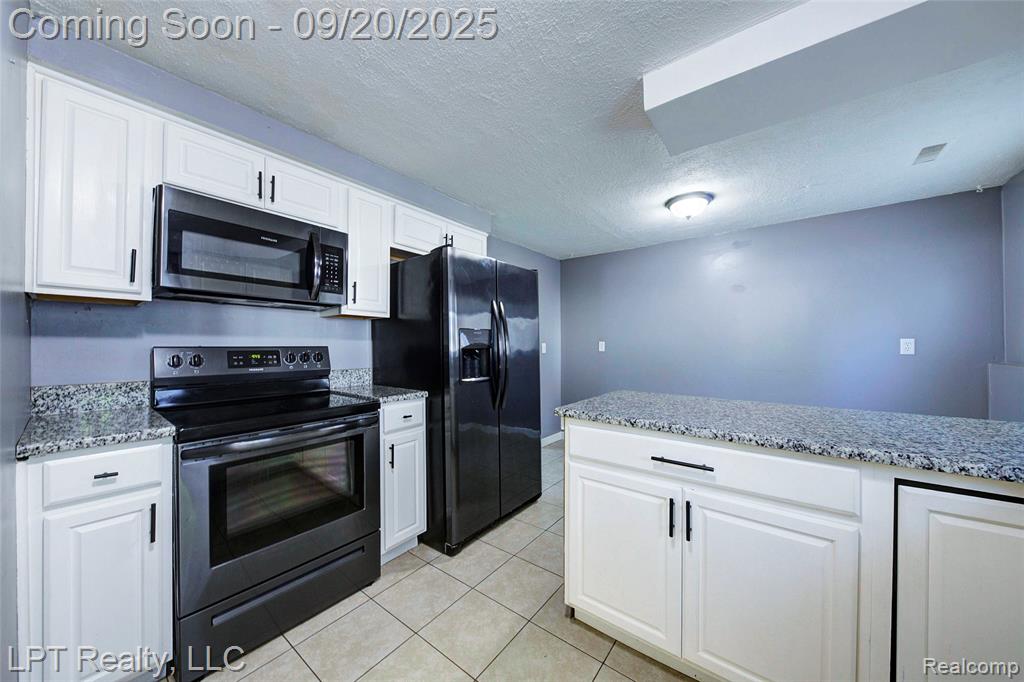 4476 Weddel Street, Dearborn Heights, MI 48125 — Photo 32