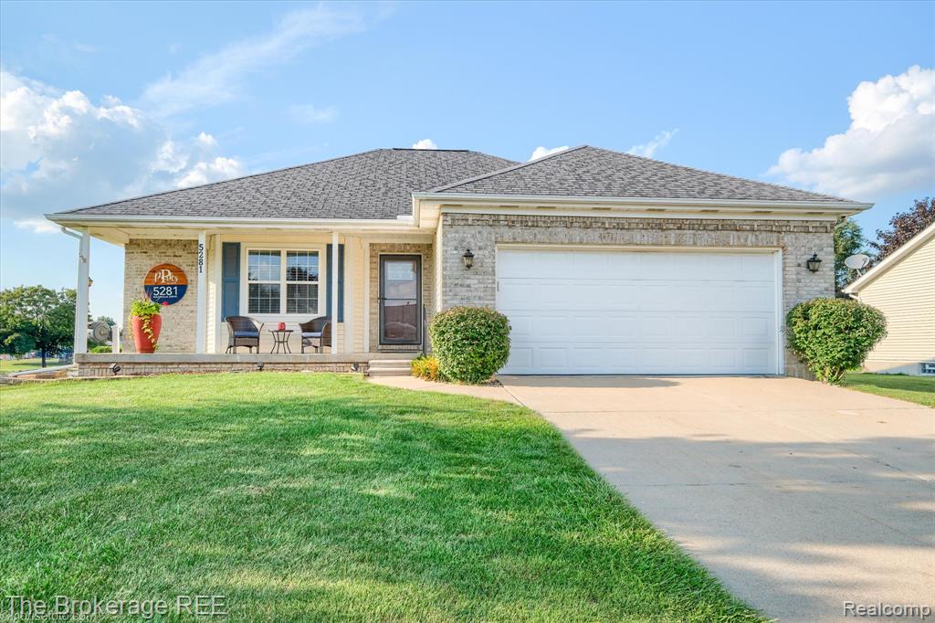 5281 Magnolia Drive, Grand Blanc, MI 48439 — Photo 2