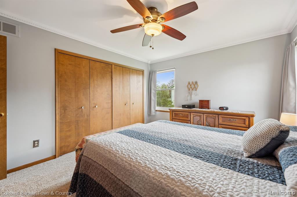9361 SUMMERLAND Drive, Whitmore Lake, MI 48189 — Photo 15