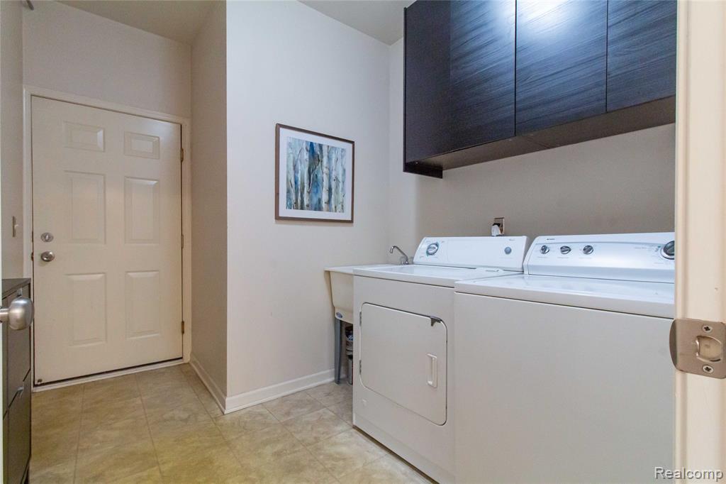 3913 Radcliff Drive, Canton, MI 48188 — Photo 22