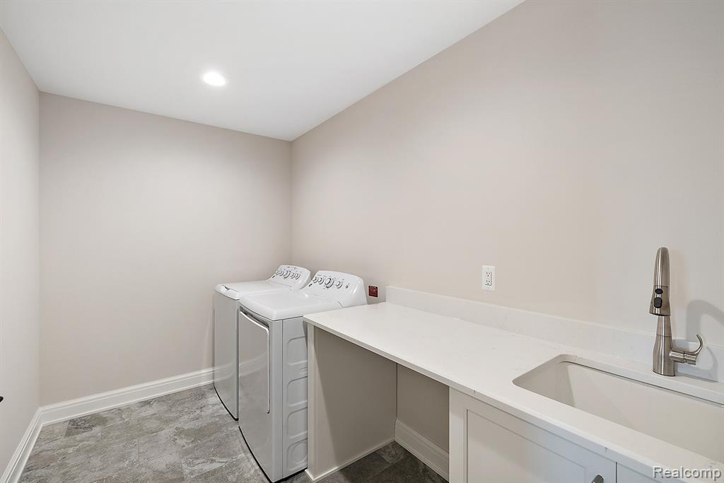 2166 Heidi Dr, Oxford, MI 48370 — Photo 25