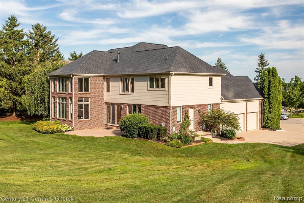 18585 STEEP HOLLOW Court, Northville, MI 48168 — Photo 51