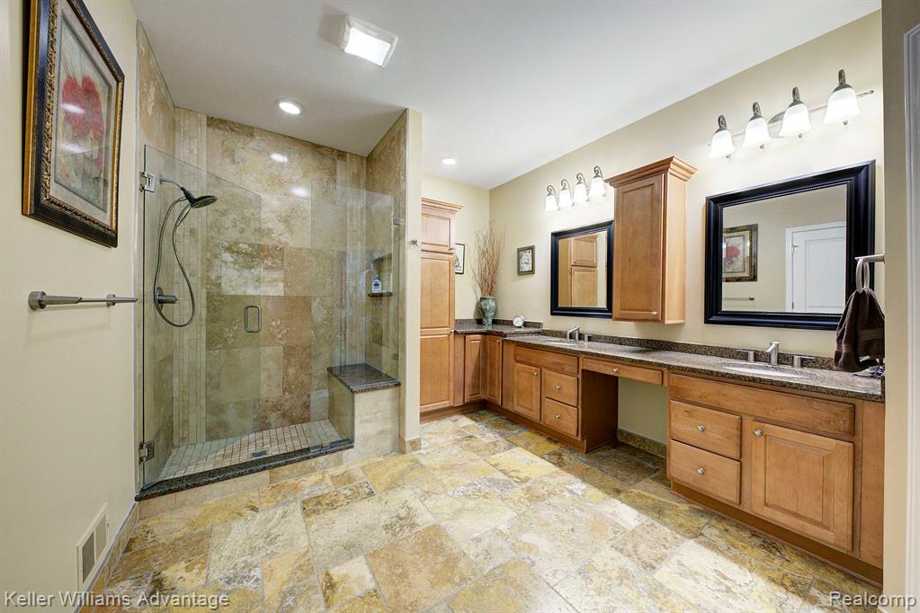 49074 RAINBOW Lane N, Northville, MI 48168 — Photo 17