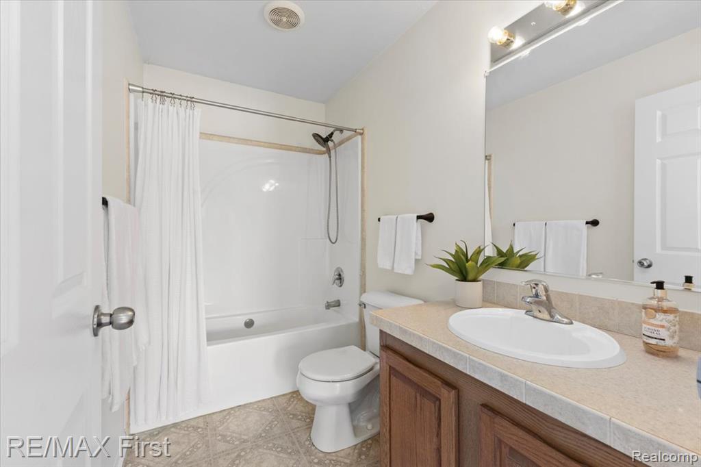 13327 Dunn Road, Riley, MI — Photo 26