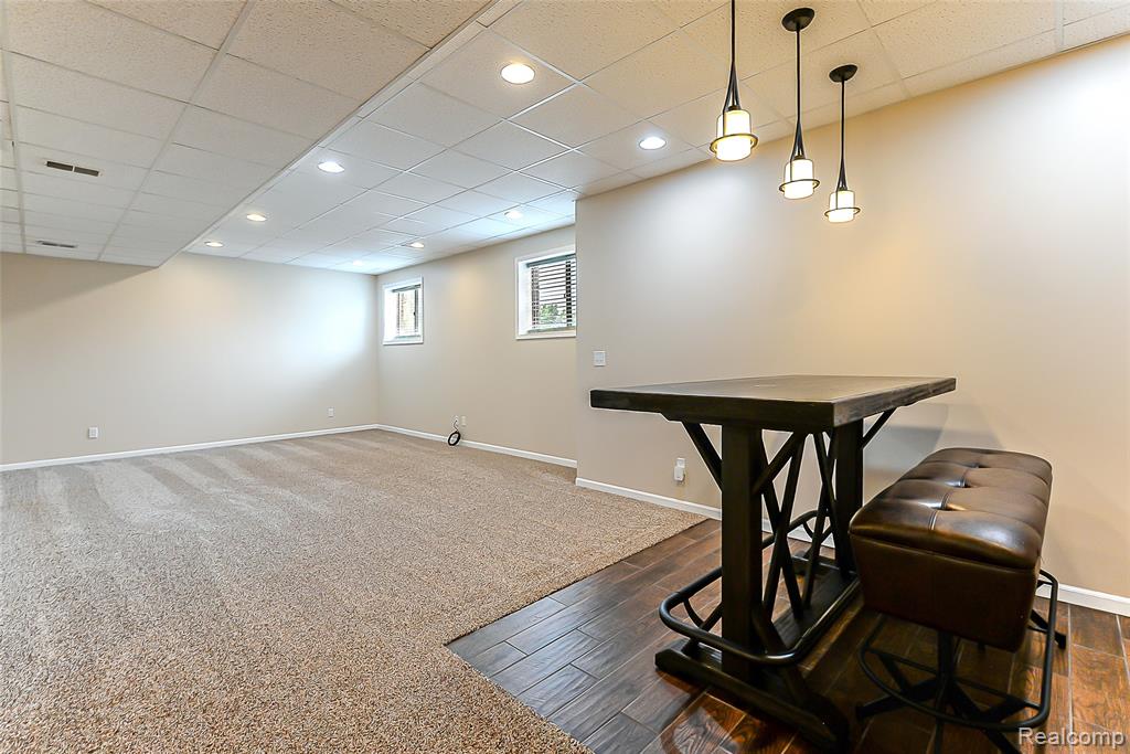 58724 Carriage Lane, South Lyon, MI 48178 — Photo 23