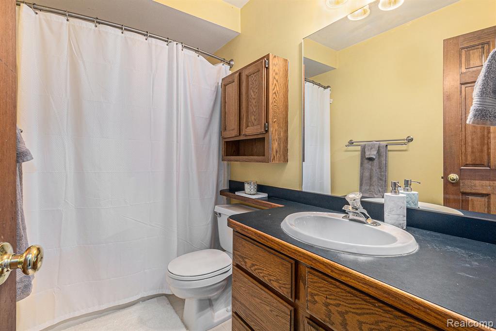 5895 Meadows Drive, Clarkston, MI 48348 — Photo 35