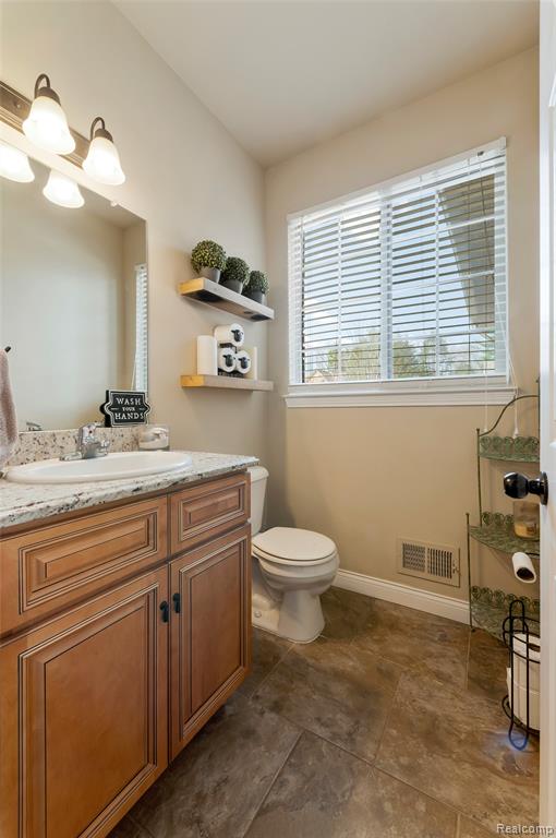 50692 Pinnacle Woods Lane, Macomb, MI 48042 — Photo 24