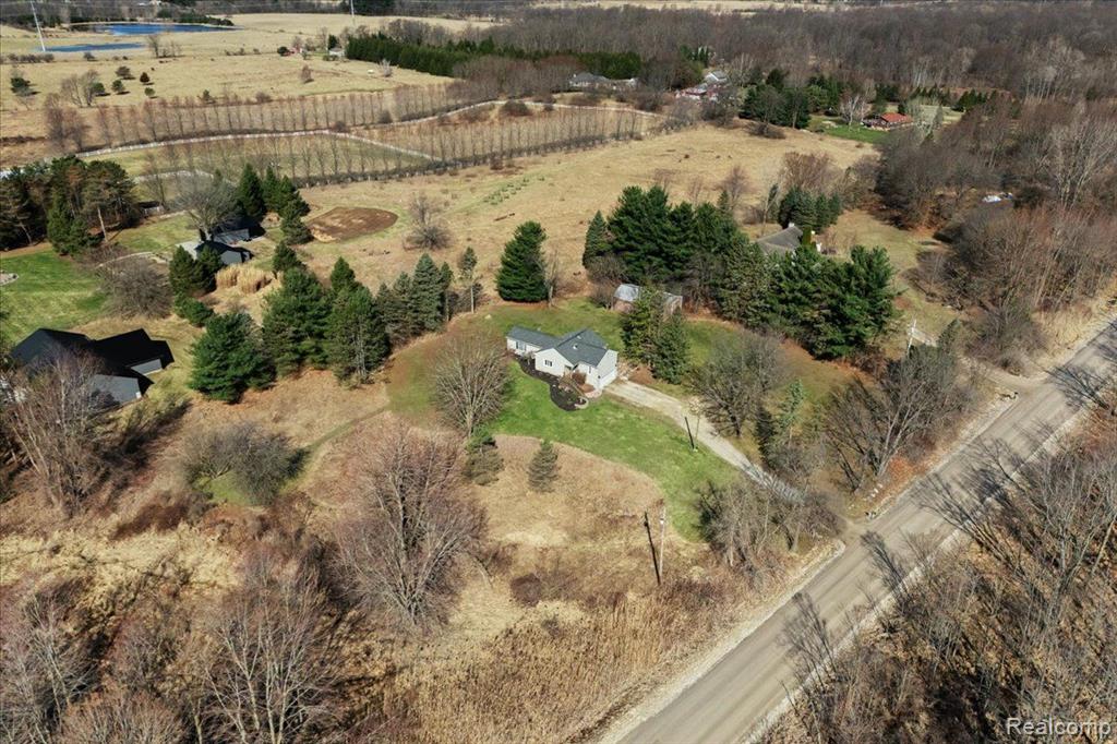 8470 WASHBURN Road, Goodrich Vlg, MI — Photo 6