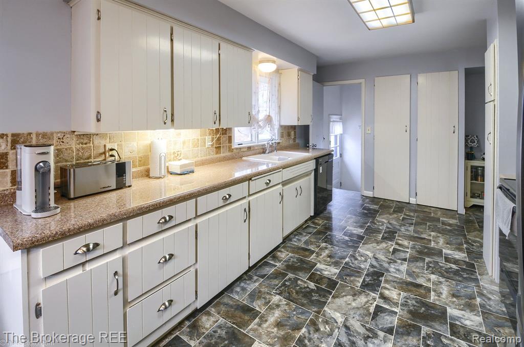 720 GARY RAY Drive, Davison, MI 48423 — Photo 15
