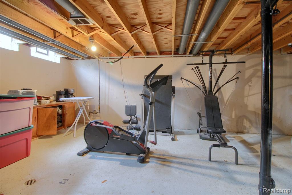 42272 Beechwood Court Court, Canton, MI 48188 — Photo 17