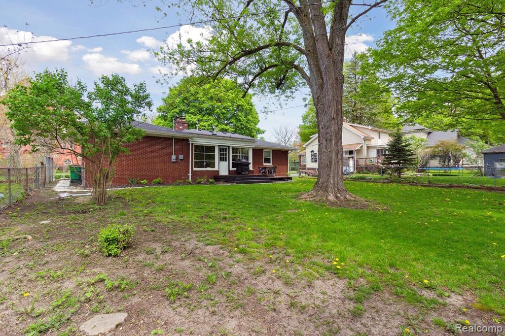 208 E SAINT CLAIR Street, Almont, MI 48003 — Photo 29